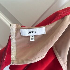 LIKELY Revolve Women's Vibrant Red Crop Freeflow top
Size S